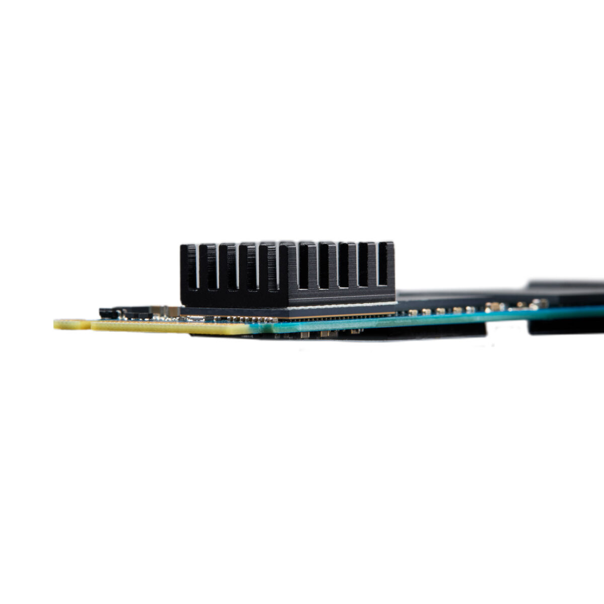 DC2000B PCIe 4.0 NVMe M.2 SSD - Image 5